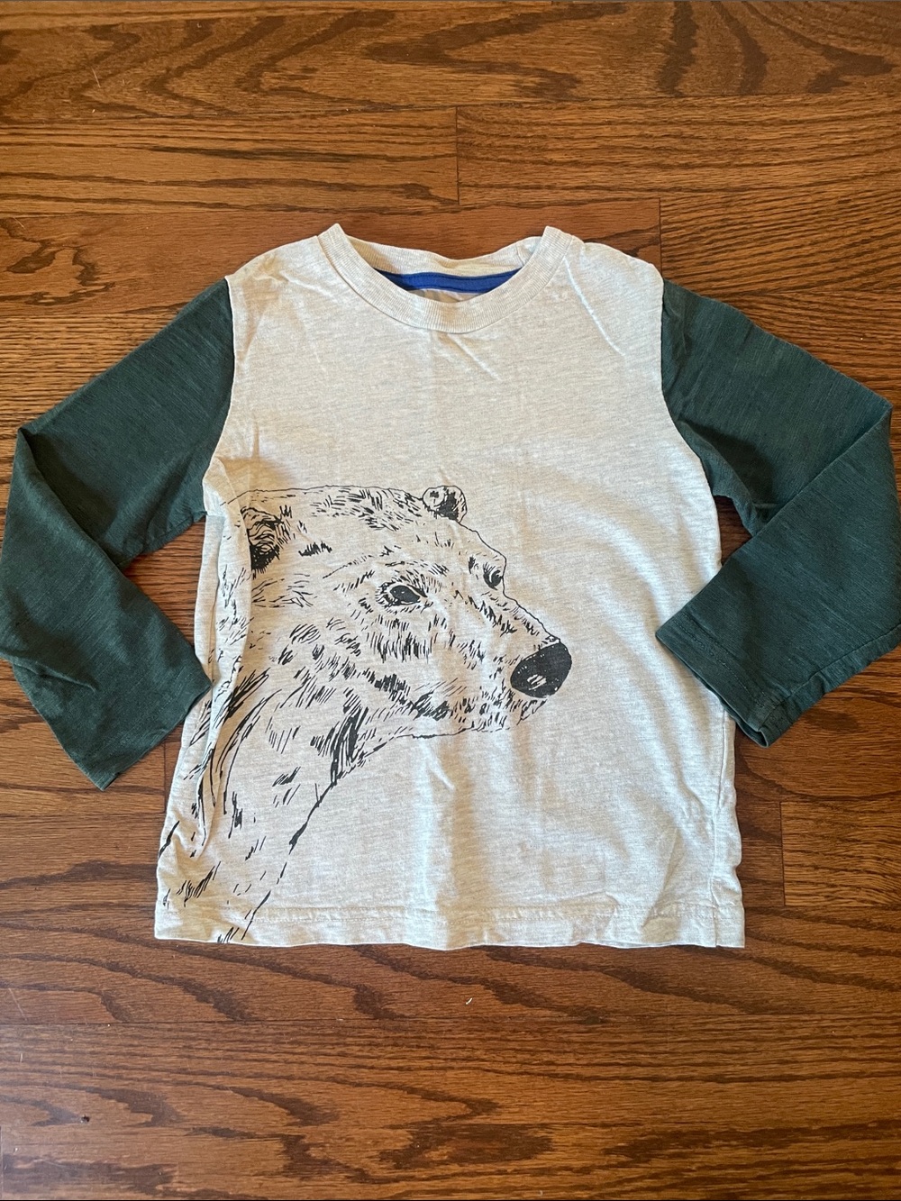 Mini Boden Light Gray Tee with Forest Green Raglan Sleeves and Bear Print